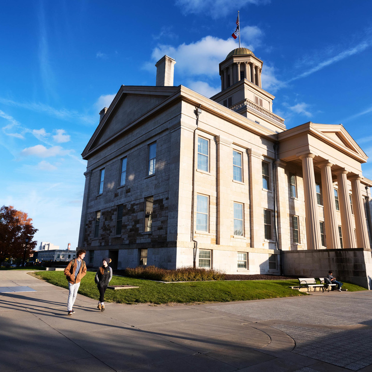 Alt="Students walking near the Old Capitol."